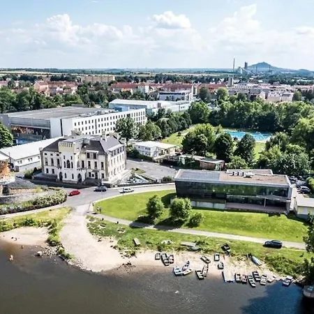 Active Stadium Hotel