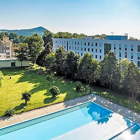 Ξενοδοχείο Active Stadium Lovosice